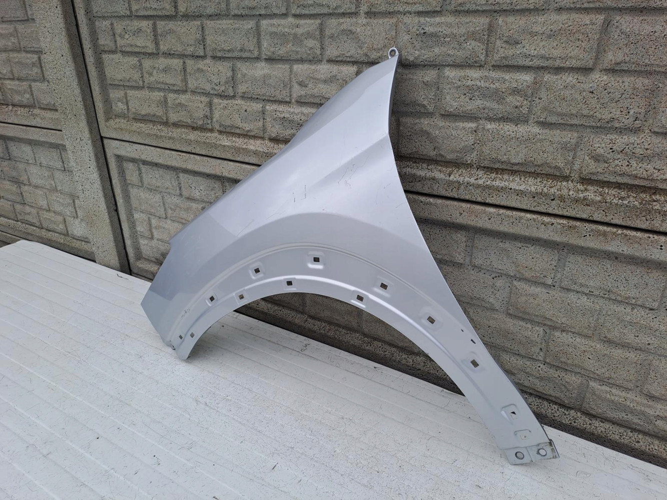 HYUNDAI TUCSON 2015-2020 BŁOTNIK PRZEDNI LEWY - (13251089277)