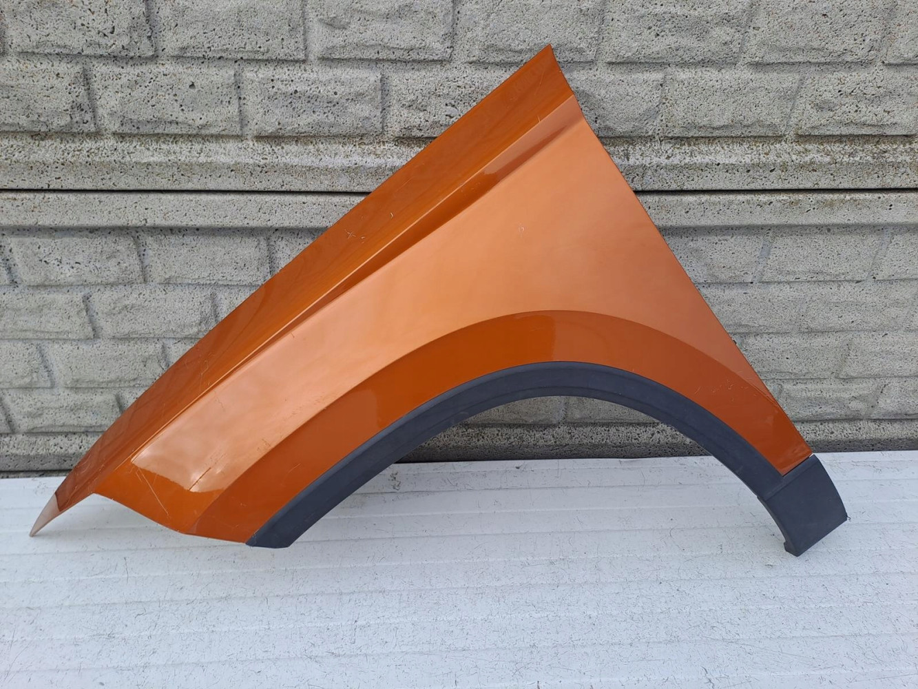 SEAT ATECA BŁOTNIK LEWY PRZEDNI - (13258063341)