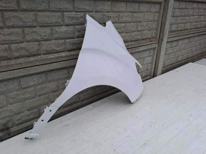 HYUNDAI H1 H-1 18-22 BŁOTNIK PRZEDNI PRAWY - (13284367368)