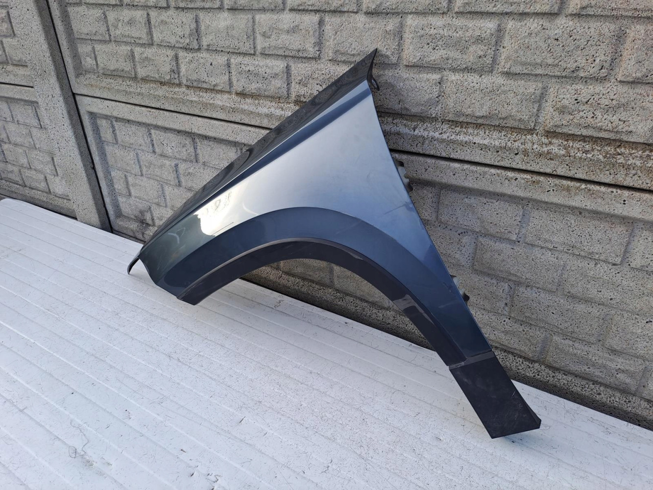 SEAT ATECA BŁOTNIK LEWY PRZEDNI - (13289995949)