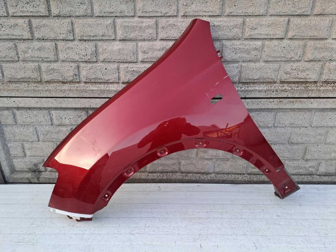 NISSAN QASHQAI 10-13 LIFT BŁOTNIK PRZEDNI LEWY - (13290080852)