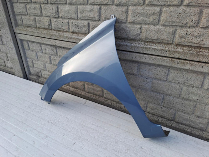 HYUNDAI I20 2015-2021 BŁOTNIK LEWY PRZEDNI - (13296573426)