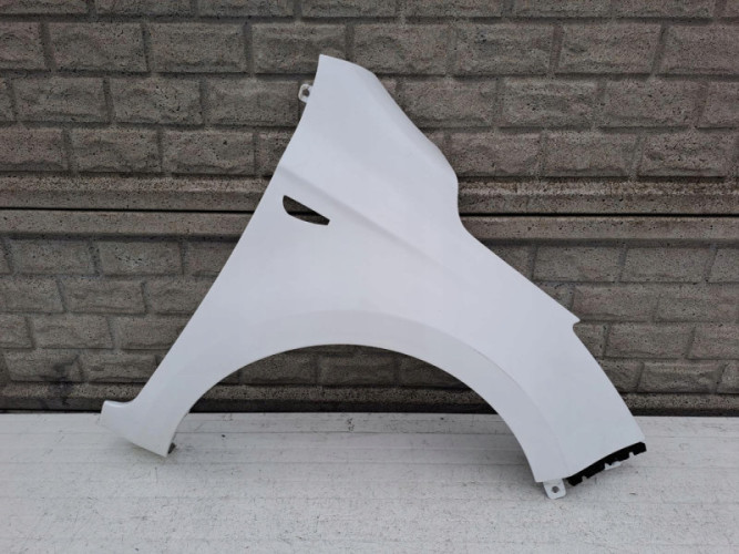 HYUNDAI I20 LIFT KIERUNEK BŁOTNIK PRZEDNI PRAWY - (13297259381)