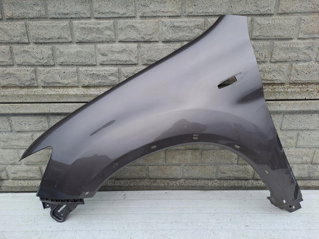 MITSUBISHI ASX 15-20 LIFT BŁOTNIK LEWY PRZEDNI - (13297478632)