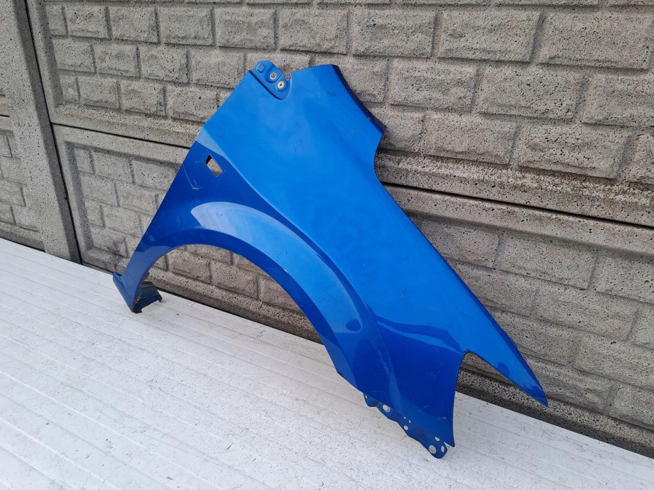 CHEVROLET AVEO 12-17 BŁOTNIK PRAWY PRZÓD - (13327766464)