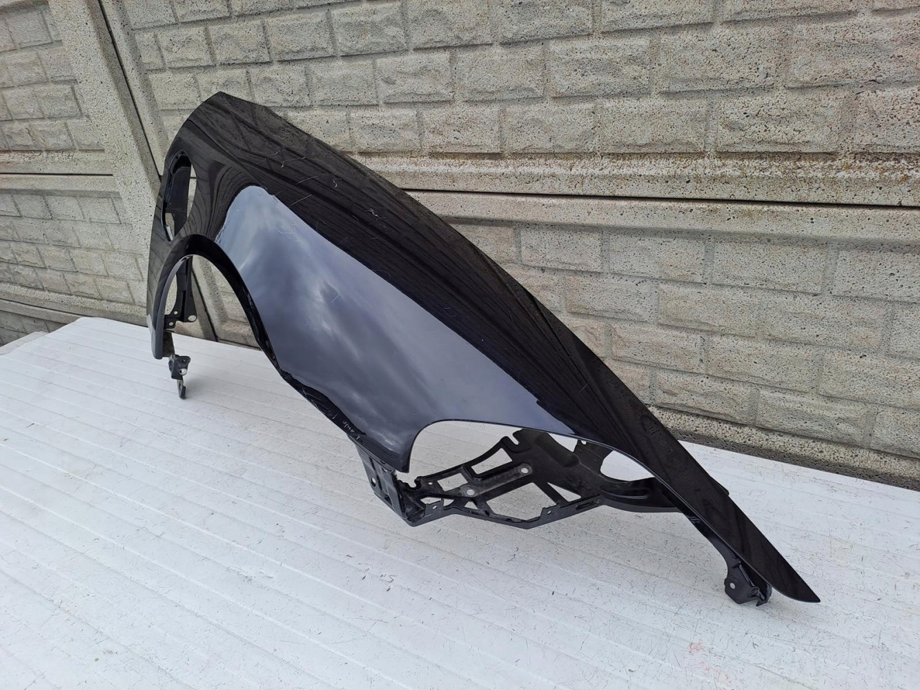 PORSCHE TAYCAN 9J1 9 J BŁOTNIK PRZEDNI PRAWY - (13333622288)