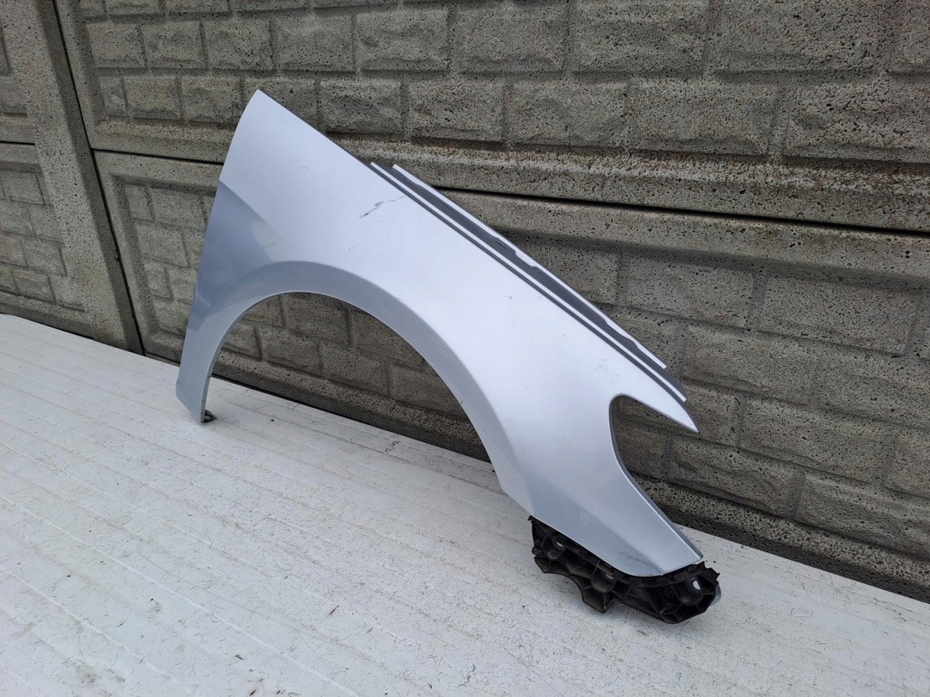 VW PASSAT CC BŁOTNIK PRZEDNI PRAWY - (13346099502)