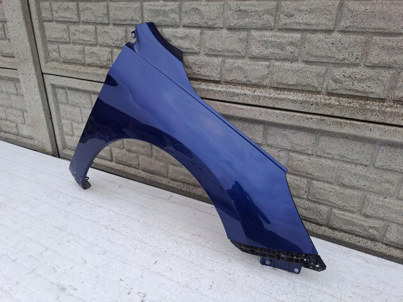 SUBARU OUTBACK LEGACY 14-19 BŁOTNIK PRZEDNI PRAWY - (13346124628)