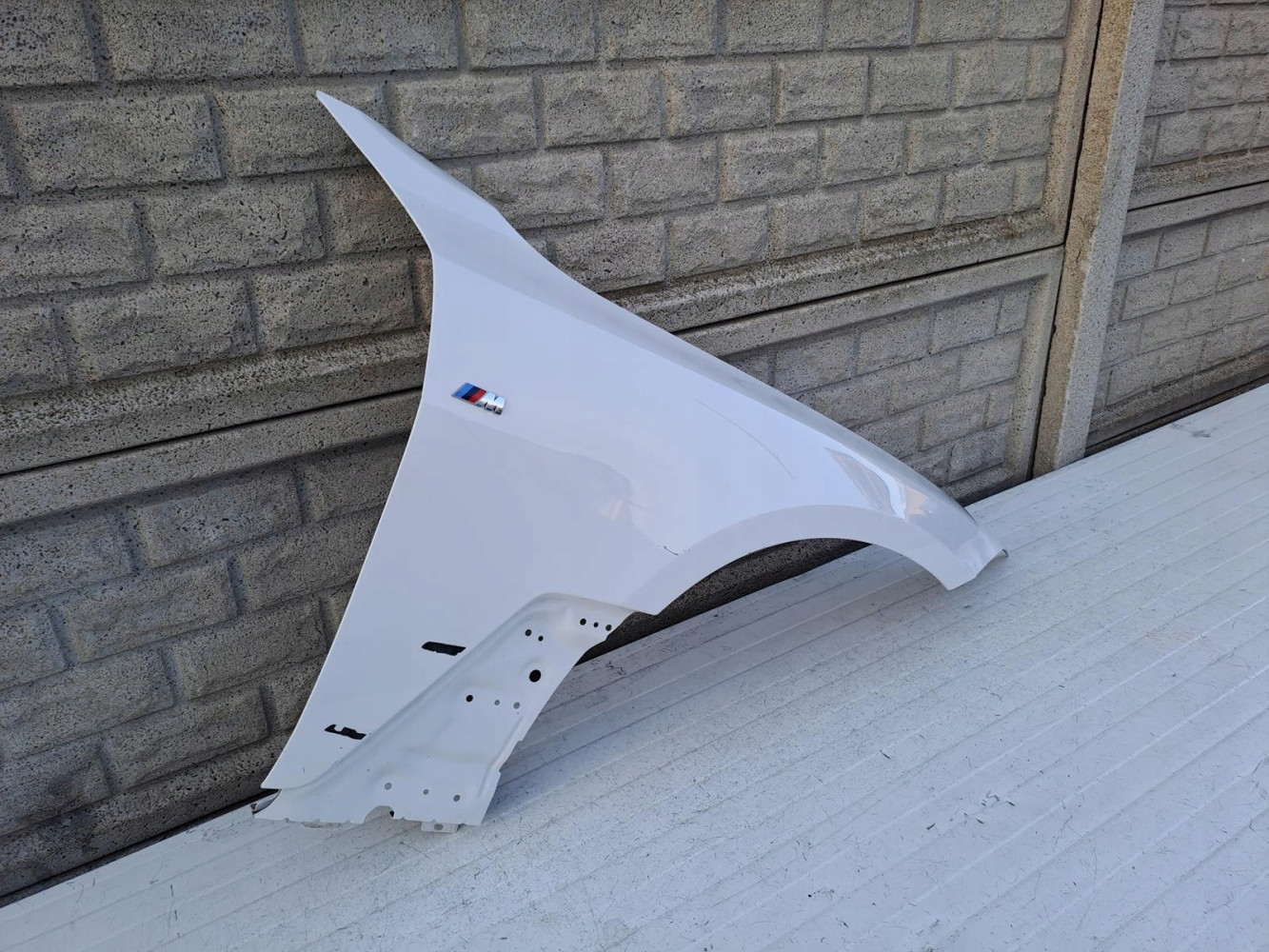 BMW I4 i4 G24 G26 GRAN COUPE BŁOTNIK PRAWY - (13346203520)