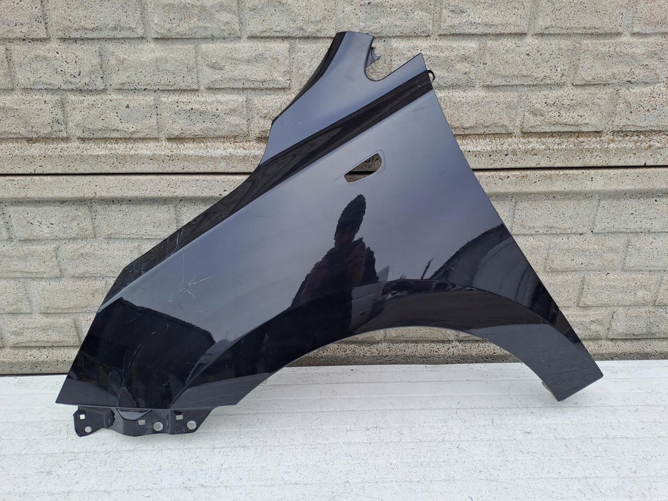 HYUNDAI IX35 IX 35 10- BŁOTNIK LEWY PRZEDNI - (13359278360)