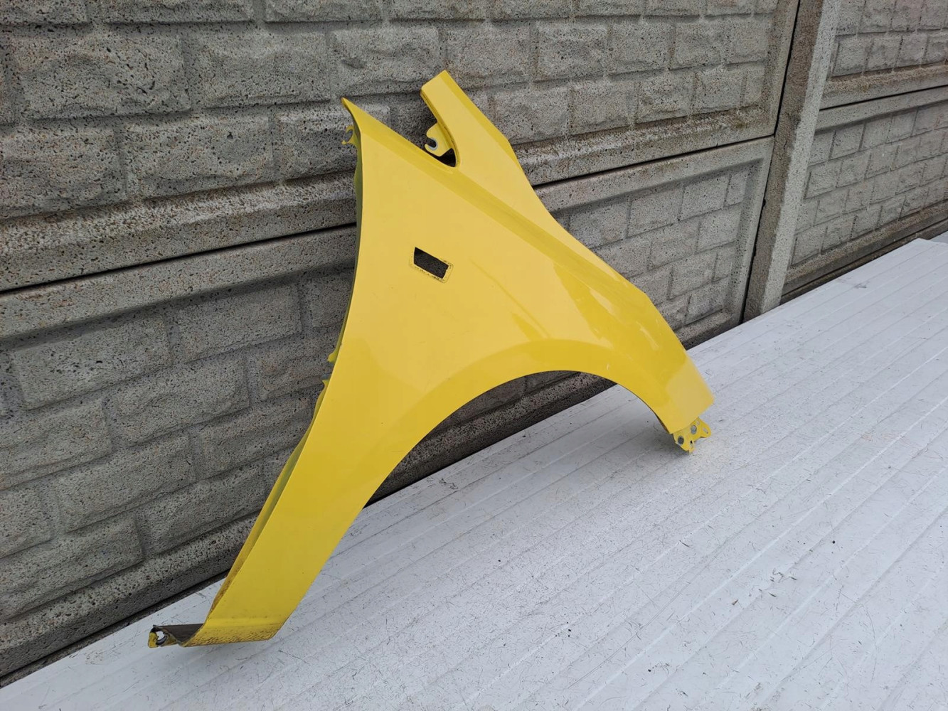 OPEL CORSA E 15-19 BŁOTNIK PRZEDNI PRAWY - (13359307299)