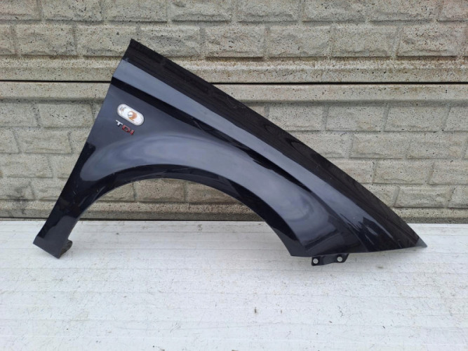 SEAT LEON 2 II 2005-2013 BŁOTNIK PRZEDNI PRAWY - (13386325036)