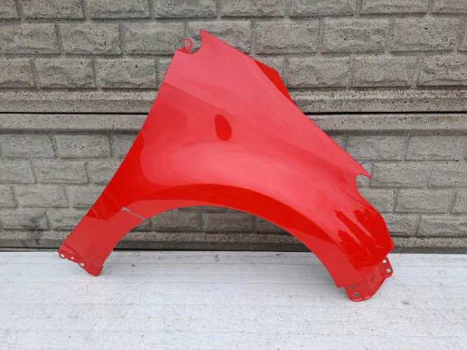 TOYOTA YARIS 4 IV 19-23 BŁOTNIK PRAWY PRZEDNI - (13386340221)