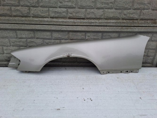 MERCEDES SL R129 BŁOTNIK LEWY PRZEDNI - (13386457507)
