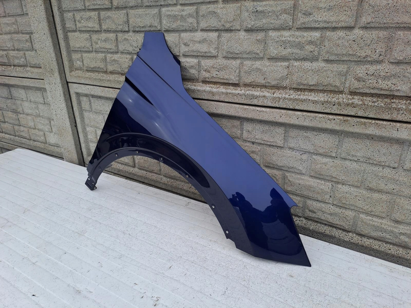SEAT TARRACO 18-24 BŁOTNIK PRZEDNI PRAWY - (13401716050)