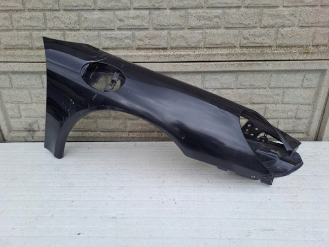 PORSCHE CARRERA 911 997 BŁOTNIK PRAWY PRZEDNI - (13423702684)