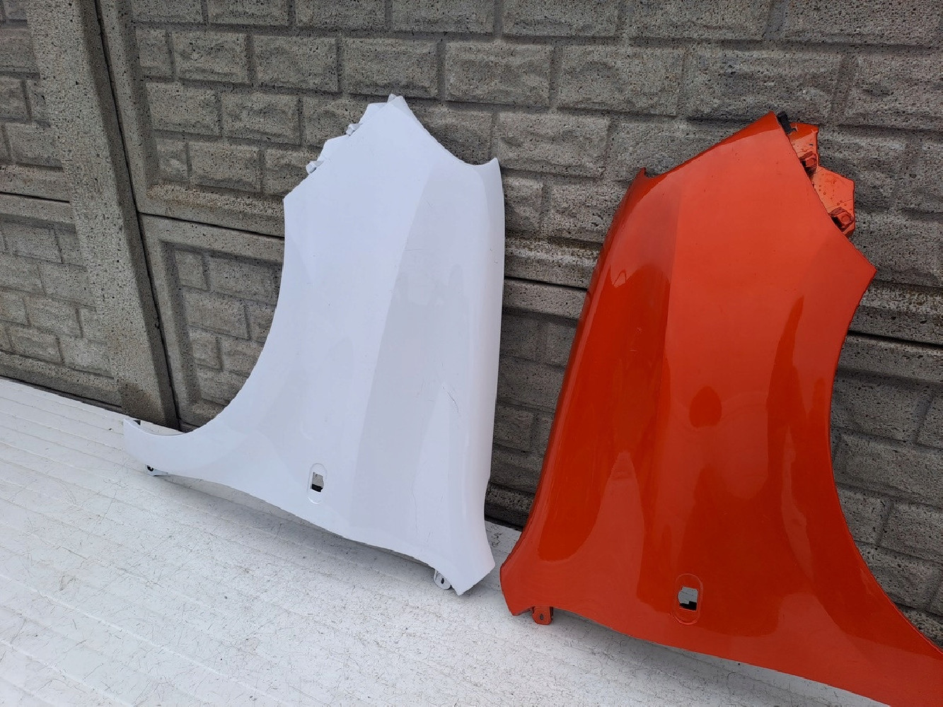 RENAULT TWINGO 3 14-23 BŁOTNIK PRZEDNI PRAWY LEWY - (13423881337)