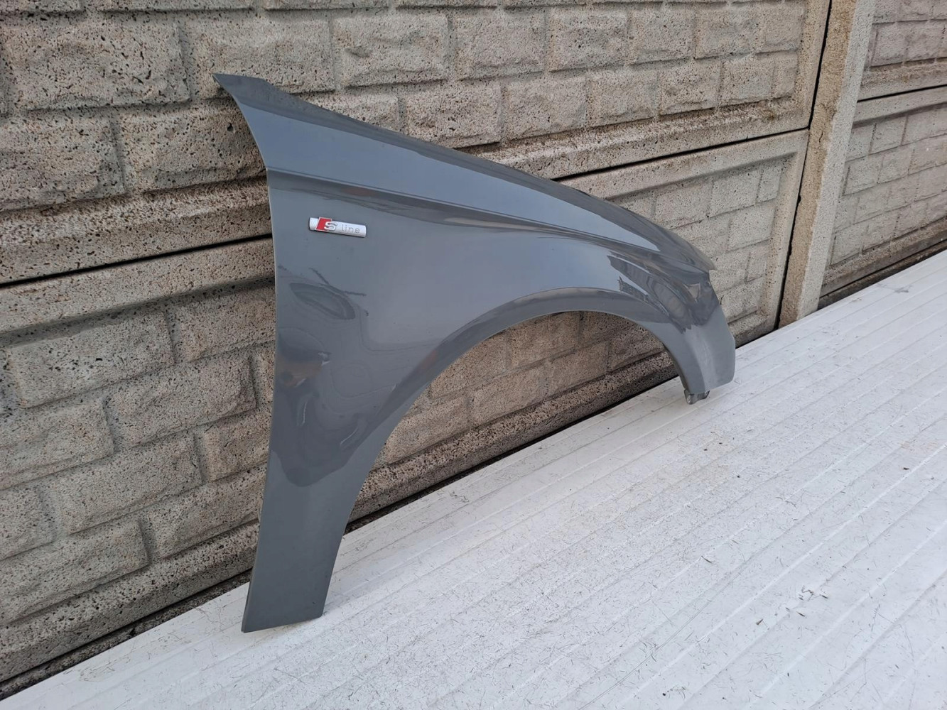 AUDI A3 8V0 HB SPORTBACK BŁOTNIK PRAWY - (13437833865)
