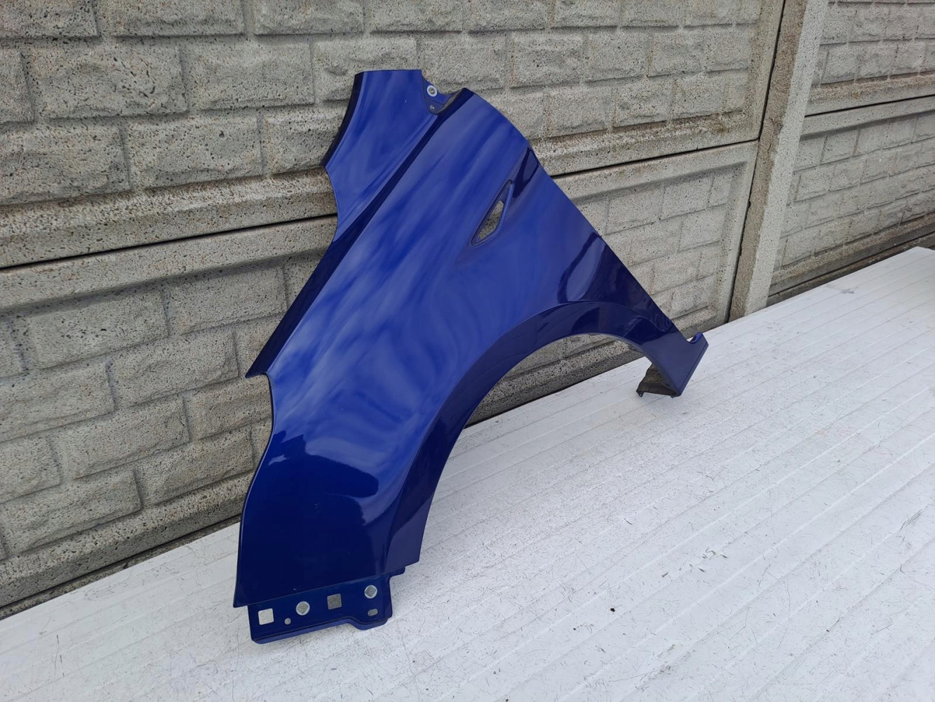 FORD KA+ PLUS MK3 III 16-22 BŁOTNIK PRZEDNI LEWY - (13468427029)