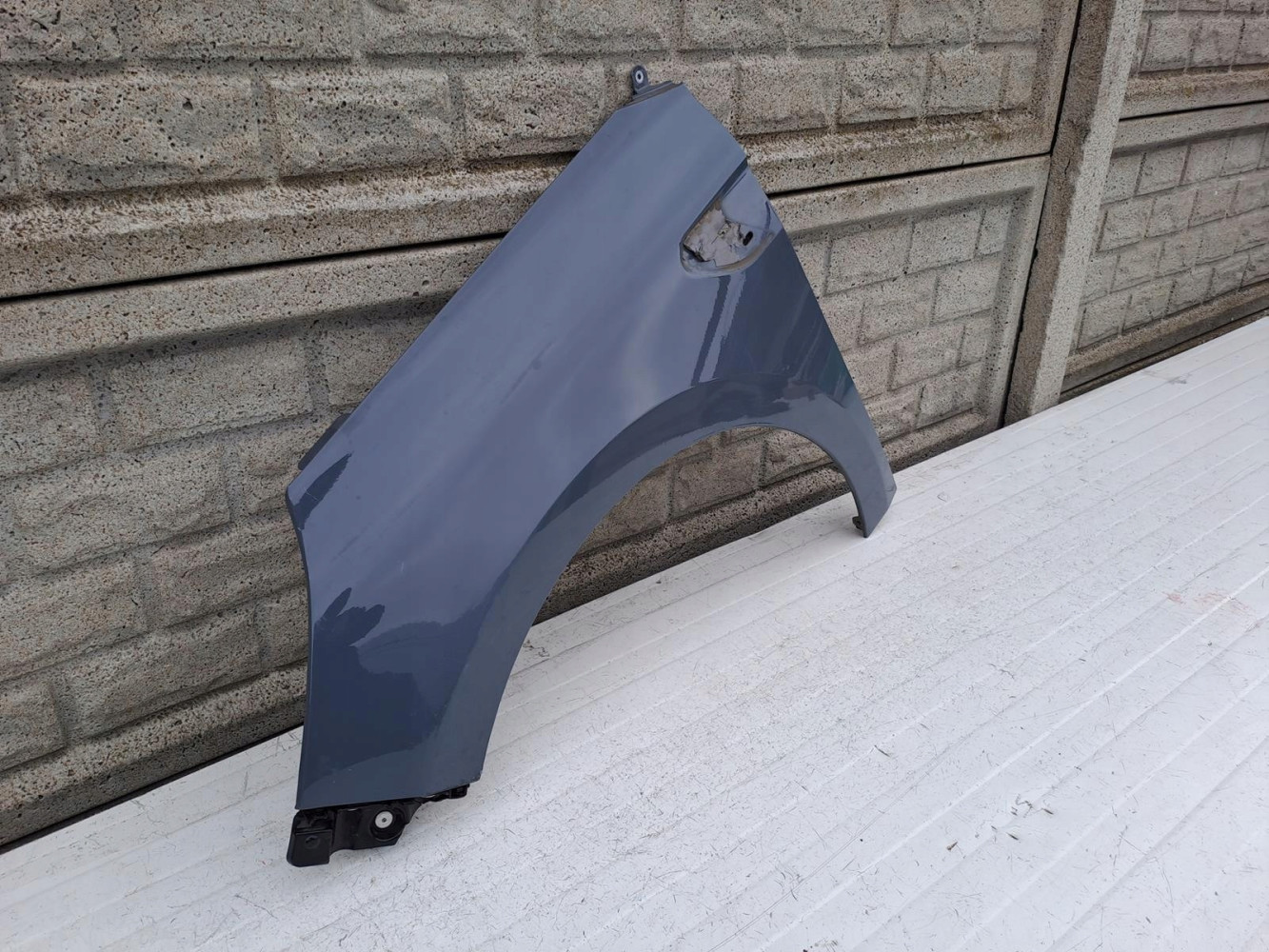 RENAULT CLIO 5 V RS 19-23 BŁOTNIK PRZEDNI LEWY - (13474004232)
