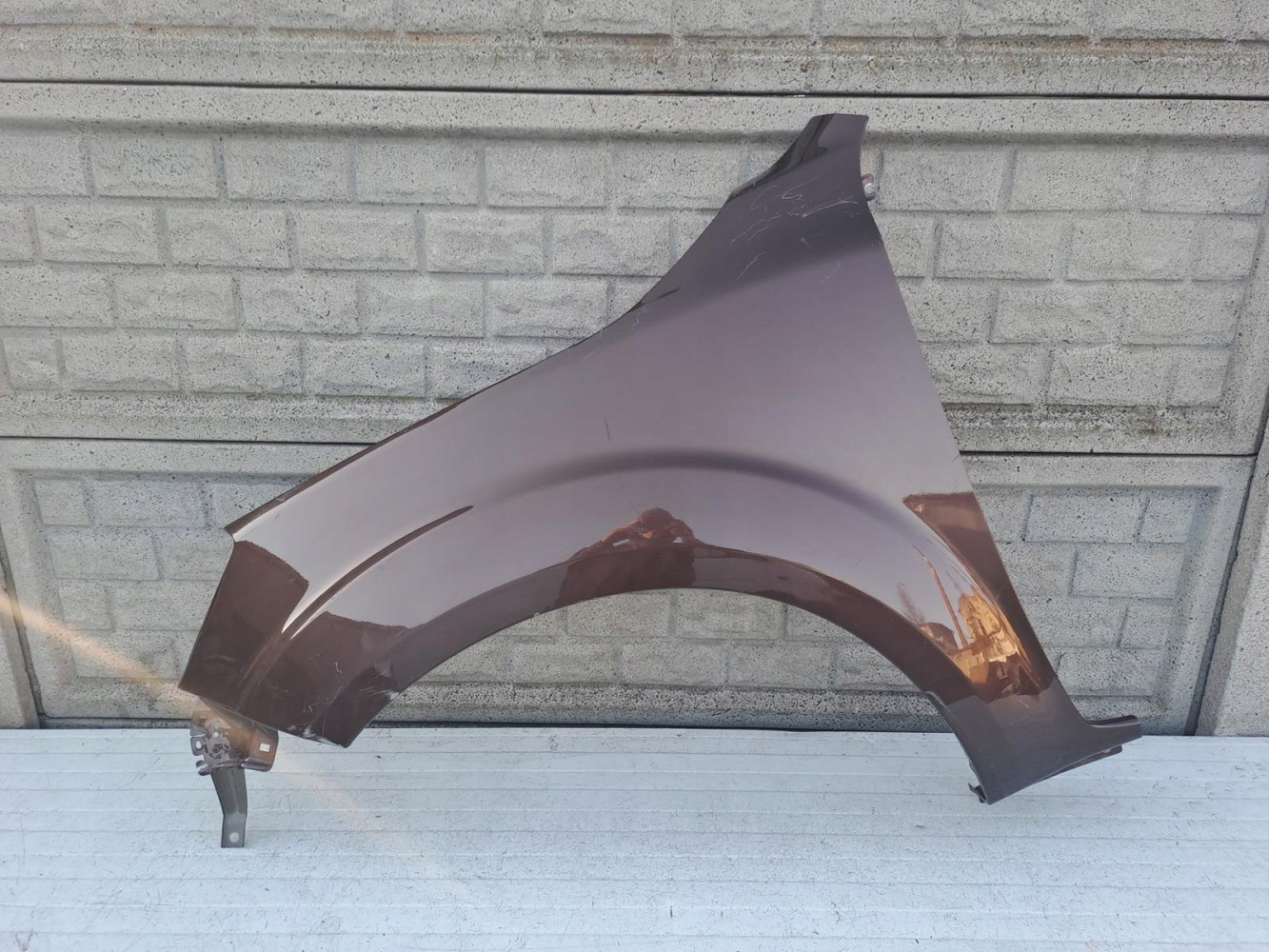 NISSAN NAVARA IV 16-22 BŁOTNIK PRZEDNI LEWY - (13491681882)