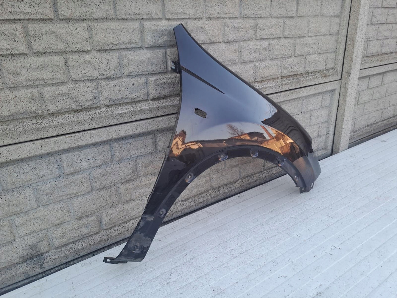 NISSAN QASHQAI 10-13 LIFT BŁOTNIK PRAWY PRZÓD - (13491701097)
