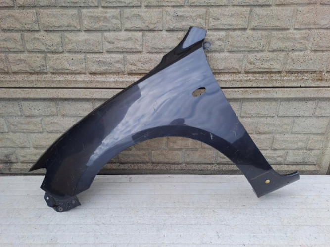 MAZDA 3 SEDAN 2003-2009 BŁOTNIK PRZEDNI LEWY - (13494186792)