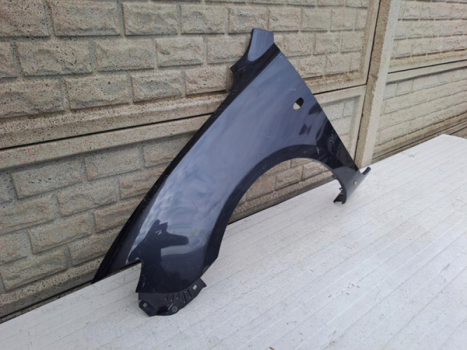 MAZDA 3 SEDAN 2003-2009 BŁOTNIK PRZEDNI LEWY - (13494186792)