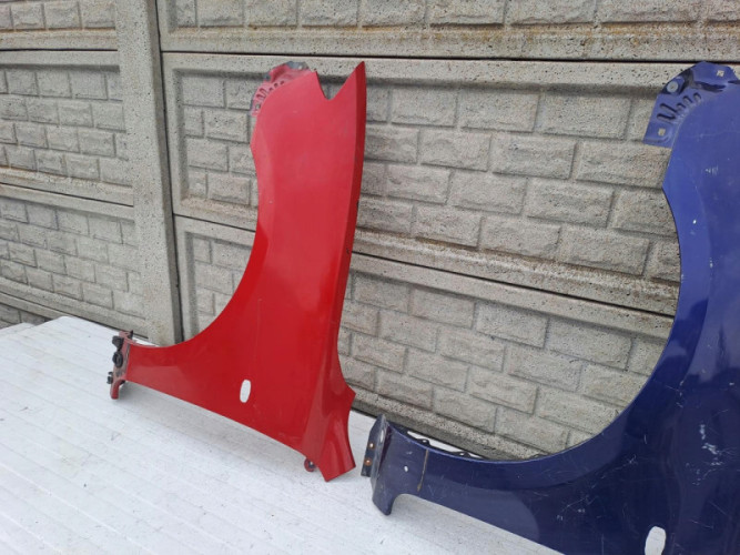 MAZDA 3 SEDAN 2003-2009 BŁOTNIK PRZEDNI LEWY - (13501991605)