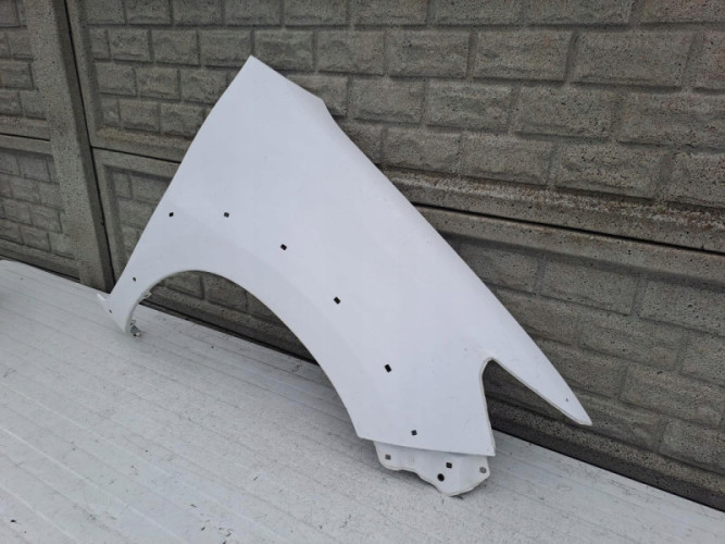 TOYOTA HILUX LIFT 2012-2015 BŁOTNIK PRZEDNI PRAWY - (13502011494)