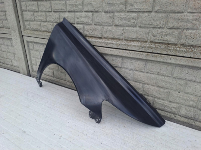 VOLVO S40 V50 04-12 BLOTNIK PRZEDNI PRAWY NOWY - (13527866786)