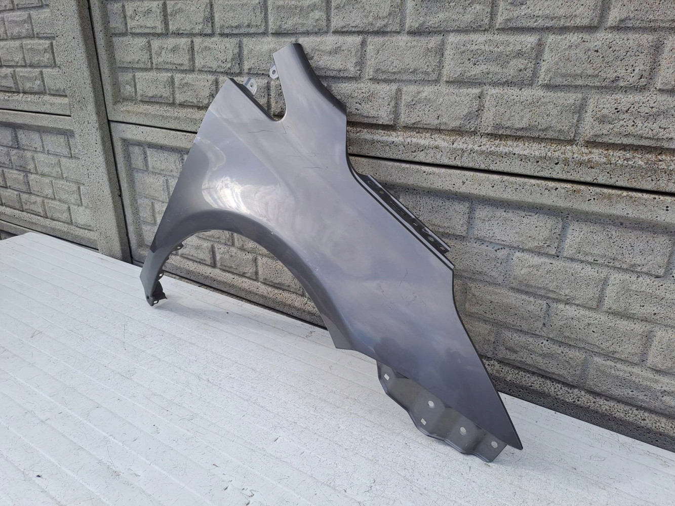 TOYOTA AVENSIS III T28 T29 15- BŁOTNIK PRAWY - (13533426573)