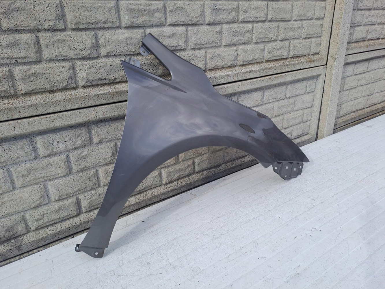 TOYOTA AVENSIS III T28 T29 15- BŁOTNIK PRAWY - (13533426573)