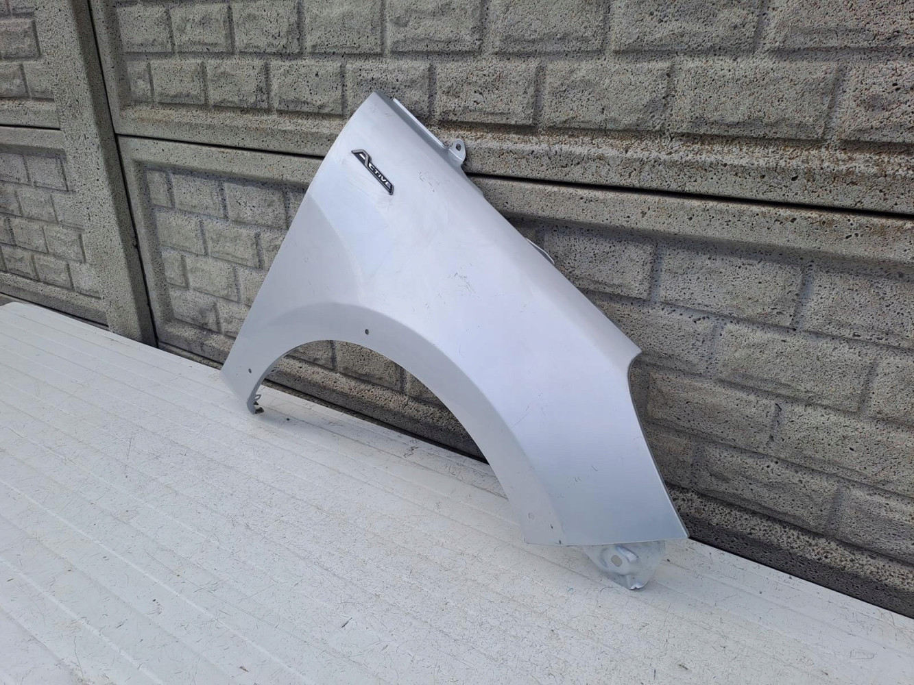 FORD FIESTA MK8 ACTIVE 17-23 BŁOTNIK PRAWY PRZEDNI - (13533433150)