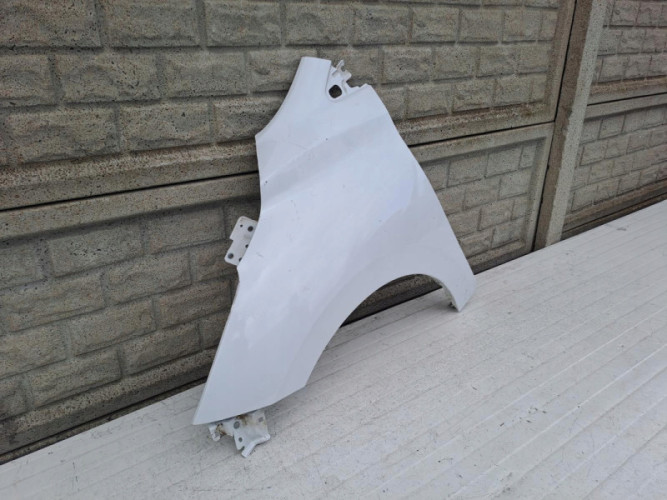NISSAN MICRA K14 2017 - 2022 BŁOTNIK LEWY PRZEDNI - (13533626343)