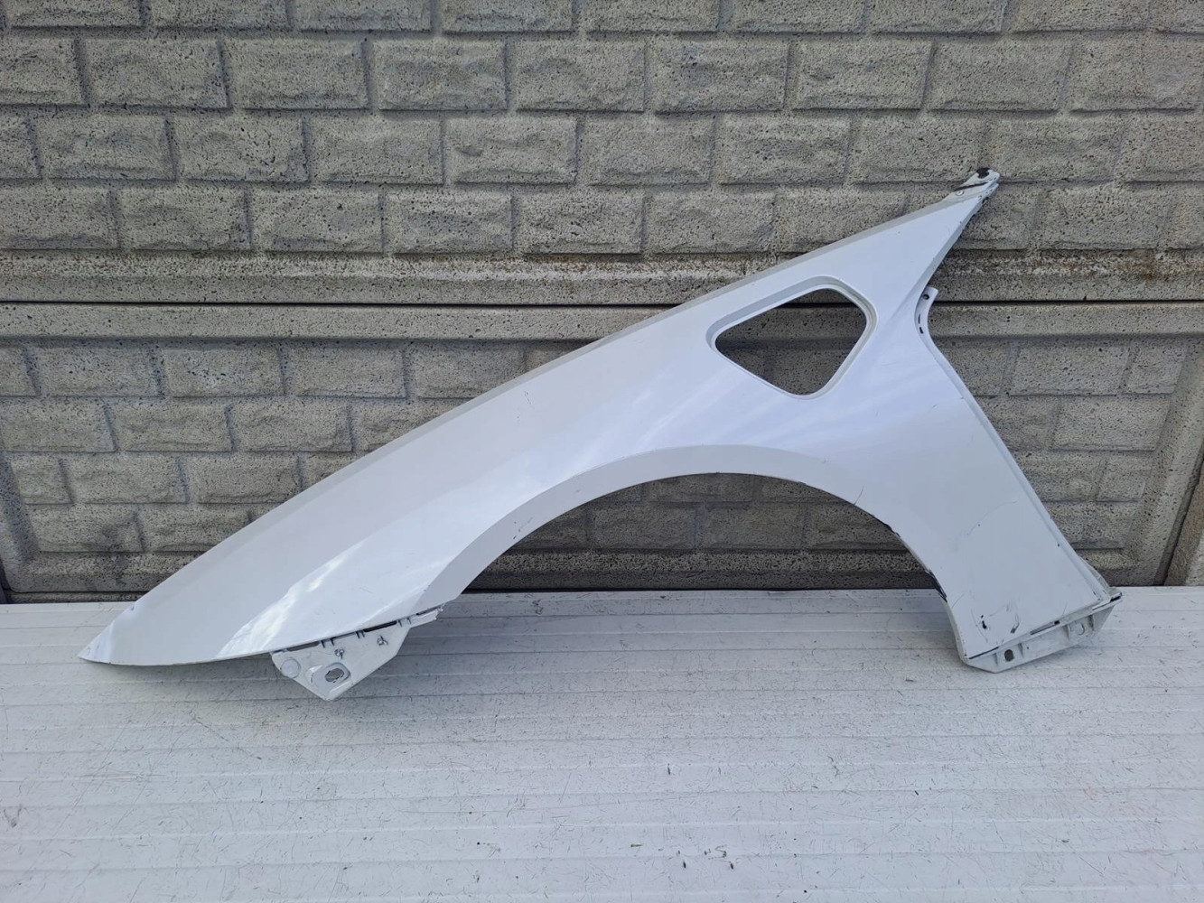 BMW I8 I12 I15 COUPE ROADSTER 14-20 BŁOTNIK LEWY - (13533682379)