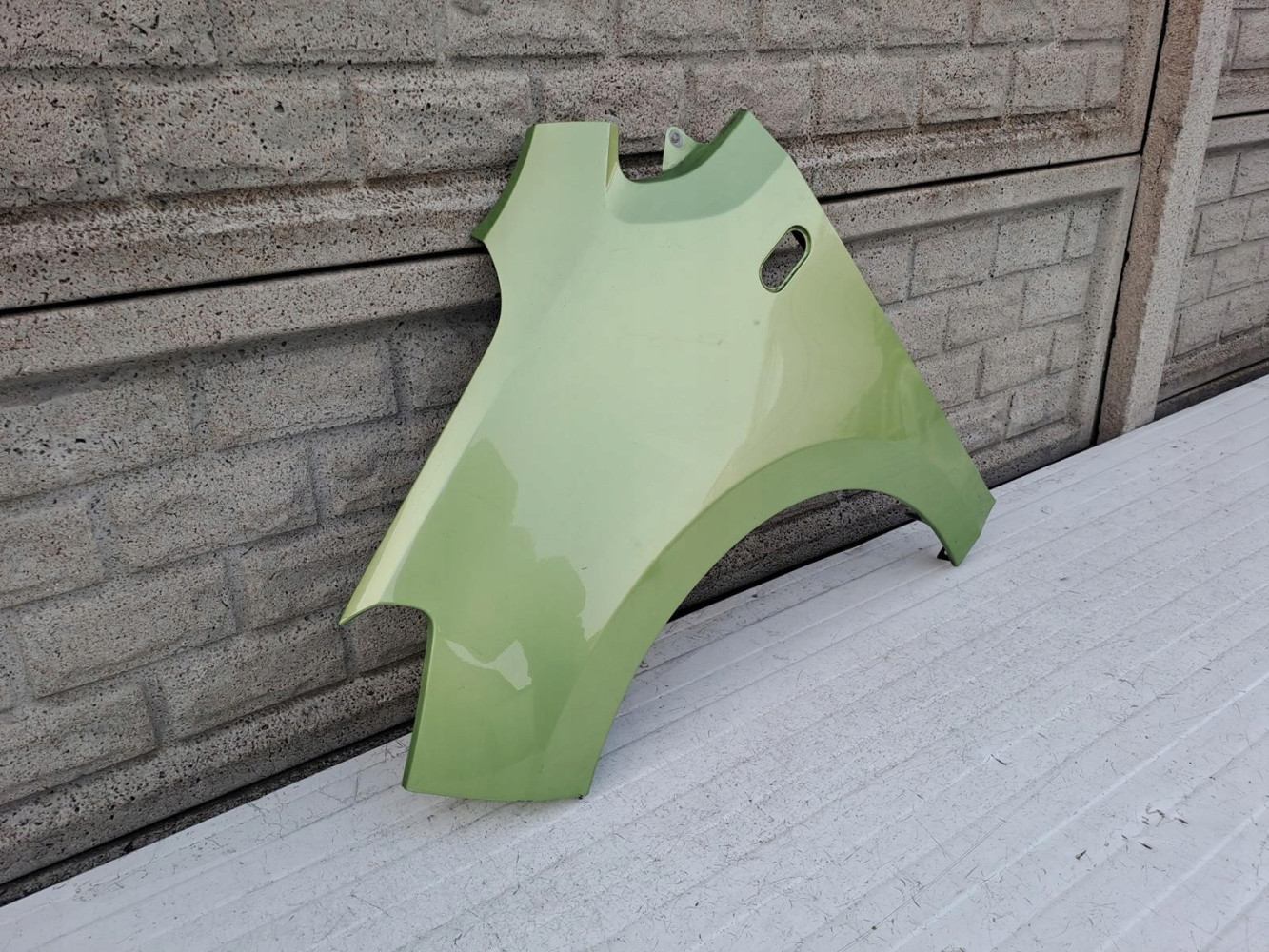 VW UP CITIGO SEAT MII 10-17 BŁOTNIK LEWY PRZEDNI - (13534142717)