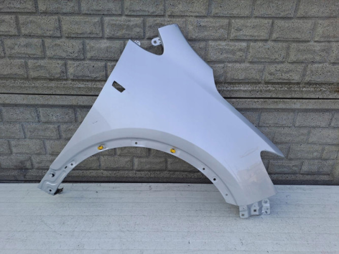 OPEL MOKKA BŁOTNIK PRAWY PRZEDNI - (13547702461)