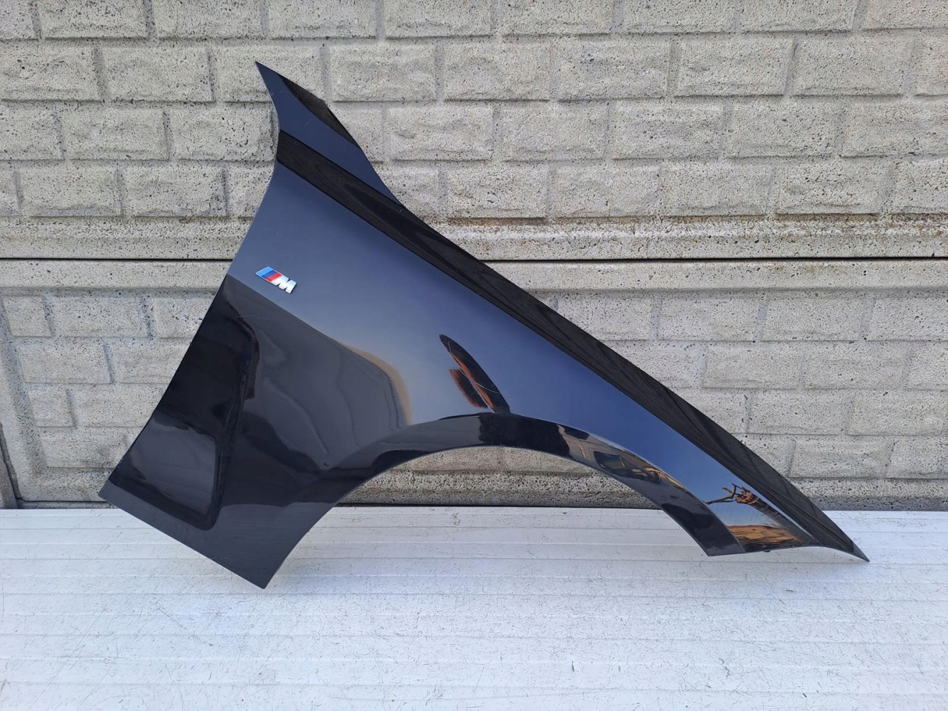 BMW IV 4 G22 G23 BŁOTNIK PRAWY PRZEDNI - (13547805820)