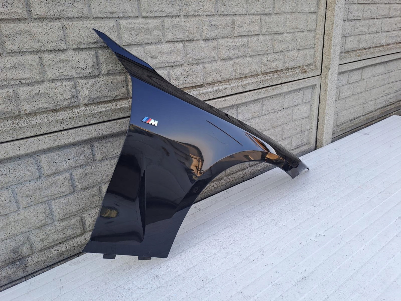 BMW IV 4 G22 G23 BŁOTNIK PRAWY PRZEDNI - (13547805820)