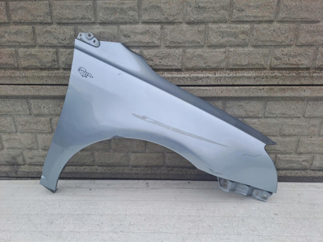 BŁOTNIK PRAWY TOYOTA AVENSIS LIFT T25 2006 - 2009 - (13557875570)