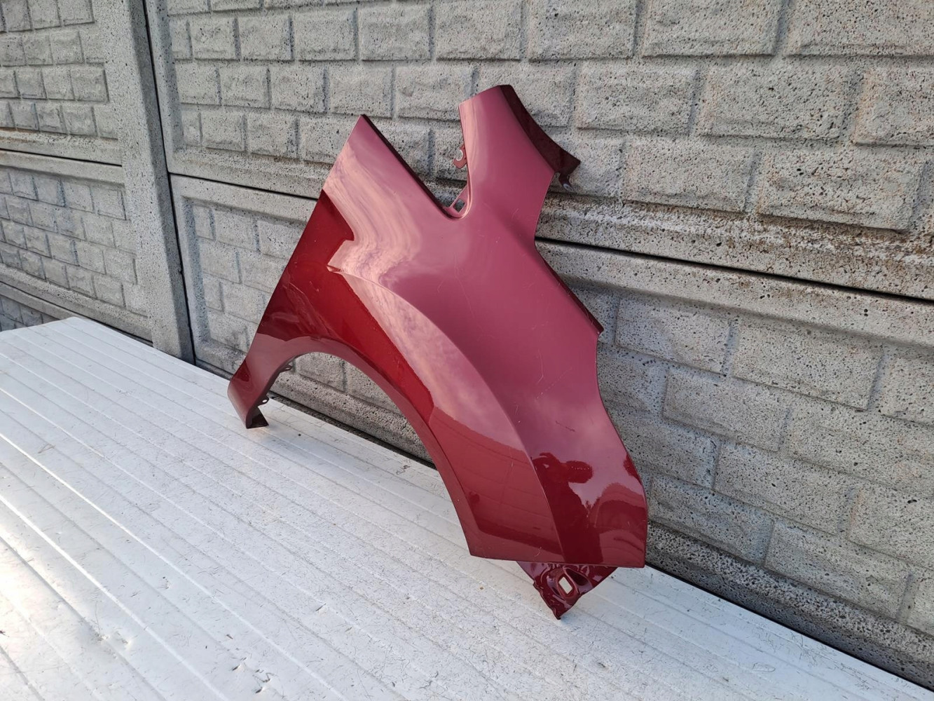 FORD B-MAX 2013-2017 BŁOTNIK PRAWY PRZEDNI - (13558025170)