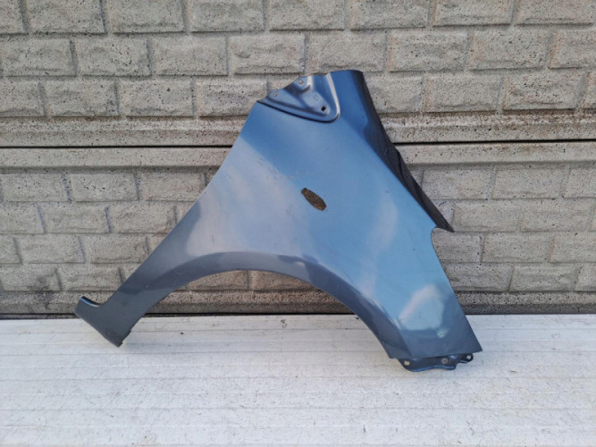 TOYOTA YARIS 2 II 05-12 BŁOTNIK PRAWY PRZÓD - (13563596777)