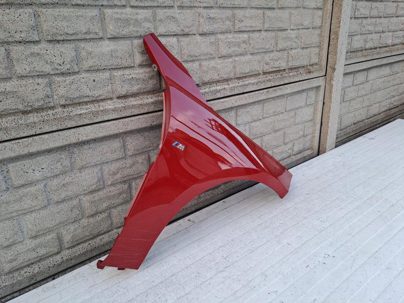 BMW 1 I F40 F 40 BŁOTNIK PRAWY PRZEDNI - (13563624679)
