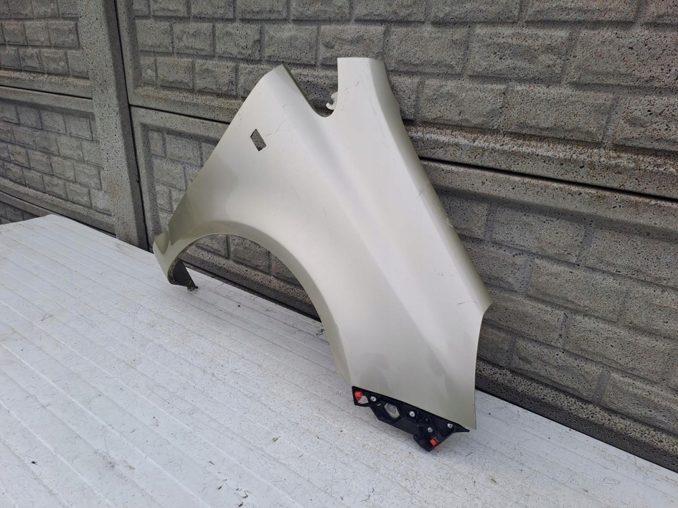 BŁOTNIK PRZEDNI PRAWY OPEL CORSA D 2006-2015 - (13569439586)