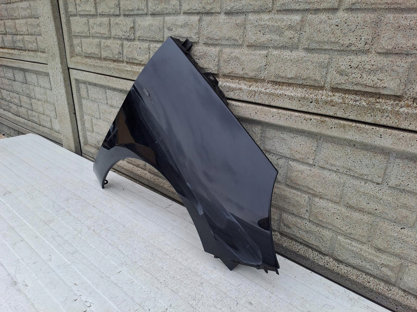 RENAULT SCENIC 3 III LIFT BŁOTNIK PRZEDNI PRAWY - (13575554074)
