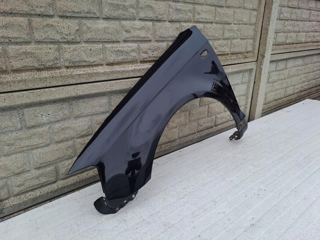 AUDI A3 8P0 03-08 PRZED LIFT BŁOTNIK PRZEDNI LEWY - (13575575576)