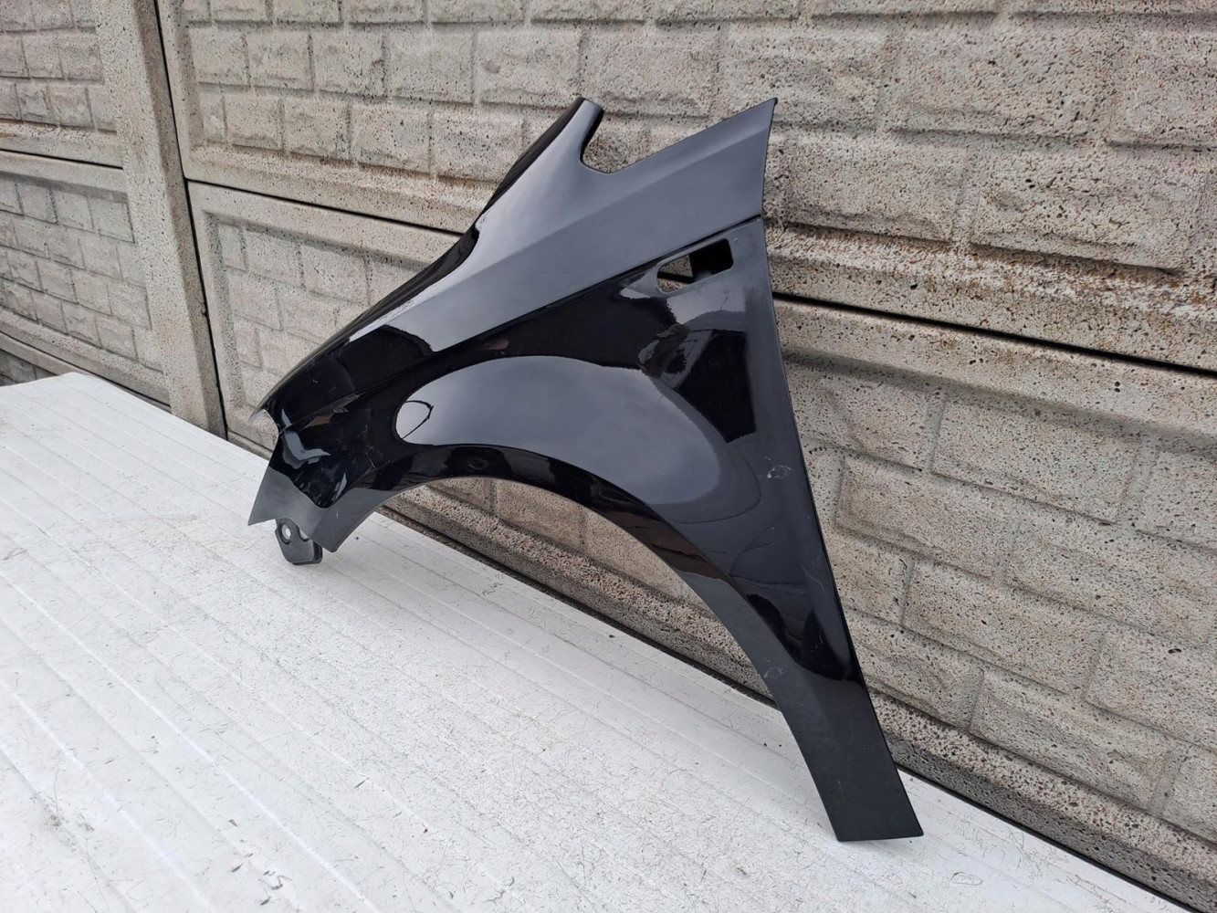 BŁOTNIK PRZEDNI LEWY VW CADDY 2015-2021 - (13590703583)
