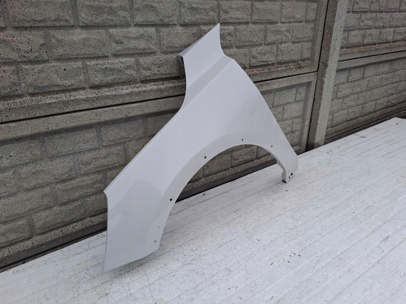 FORD FOCUS MK4 MK 4 ACTIVE BŁOTNIK LEWY PRZEDNI - (13590865167)