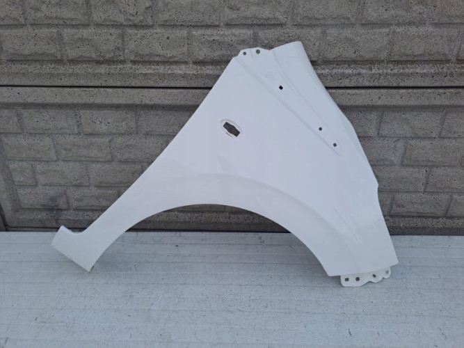 PEUGEOT 108 2014-2021 BŁOTNIK PRAWY PRZEDNI - (13608068558)